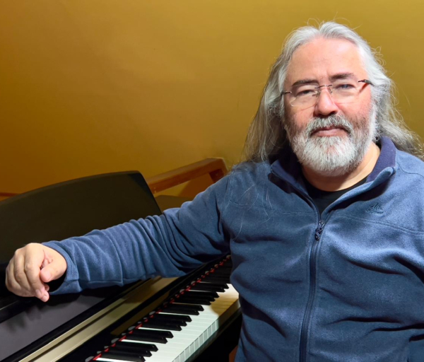 Académico Álvaro Subiabre Sotomayor gana concurso internacional de composición coral