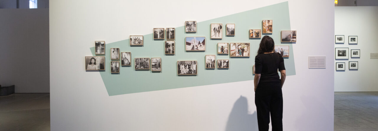 Artista y docente ULagos obtiene reconocimiento internacional por obra de fotografía y textil
