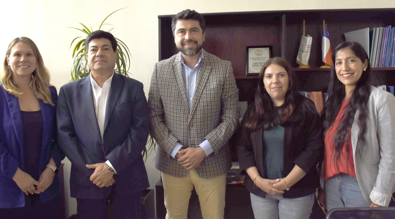 Junaeb y Universidad de Los Lagos definen hoja de ruta para trabajo conjunto 2026