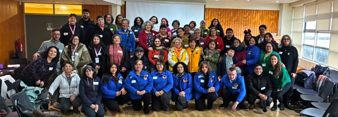 Carrera de Psicología fortalece su vinculación con la comunidad participando en encuentro sobre acompañamiento al final de la vida