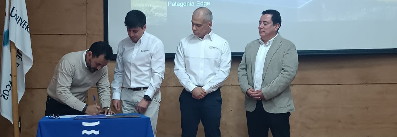 ULagos y Patagonia Edge firman convenio para la formación y la innovación en el sector eléctrico